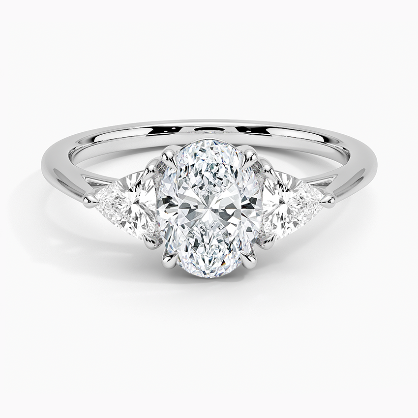Каблучка з діамантами три камені Luxe Oval Trillion Cut