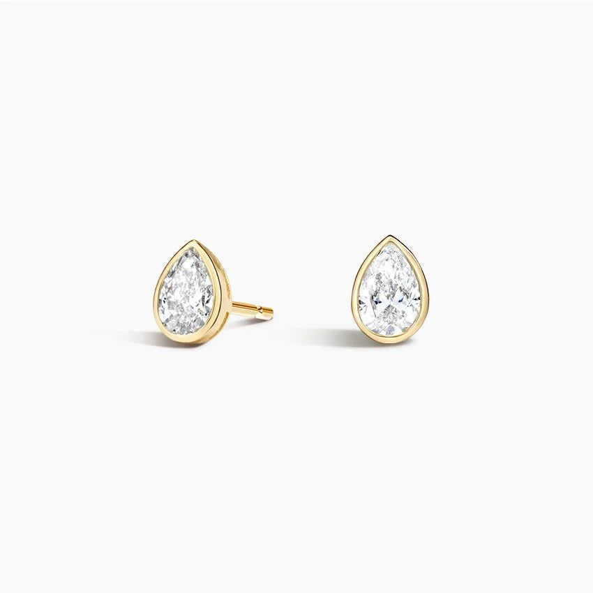 Сережки пусети з діамантами Bezel Pear Cut