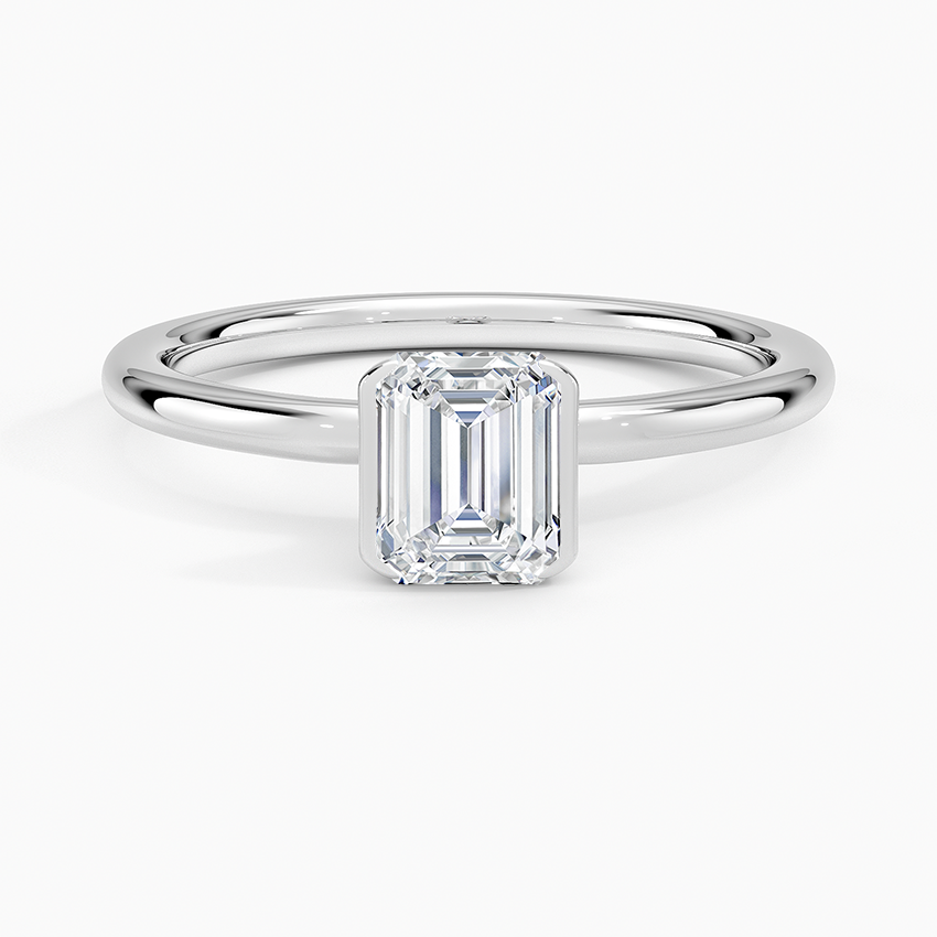 Каблучка з діамантом солітер Annika Half Bezel