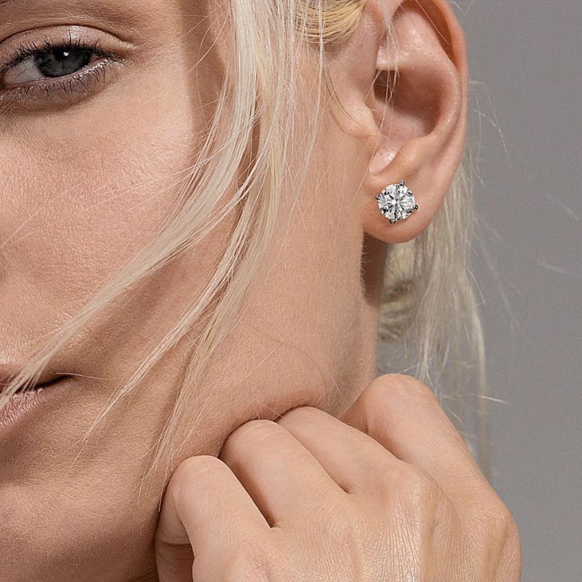 Сережки пусети з діамантами Luxe